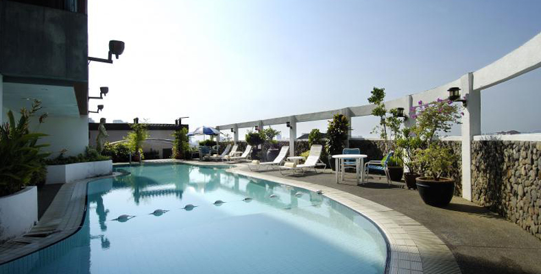 Berjaya Penang Hotel - Swimming Pool